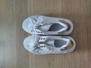 Weiße Damen-Schuhe, Größe 35 Bild 2