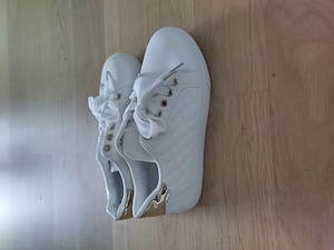 Weiße Damen-Schuhe, Größe 35 Bild 3