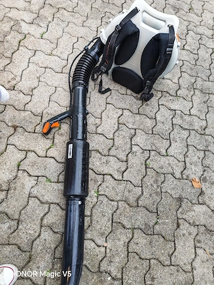 Laubbläser Bild 3