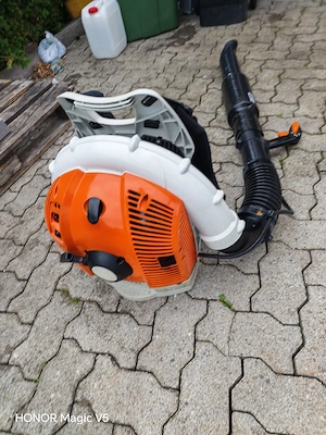 Laubbläser