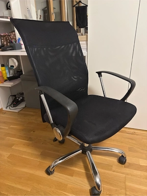 Bürostuhl    Schreibtischstuhl zu verschenken