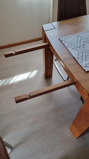 Eichentisch 100x160cm mit Verlängerungsplatte 50cm + 6 Lederstühle Bild 5