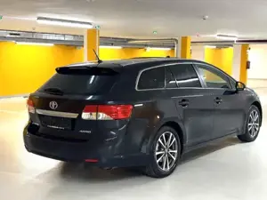 Toyota Avensis Bild 7