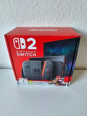 Nintendo Switch 2 + Mario Kart World - Top Zustand Bild 2