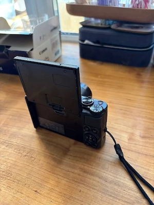 Canon PowerShot SX740 Bild 2