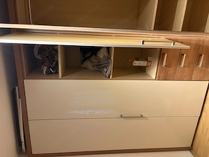 Kleiderschrank Bild 3