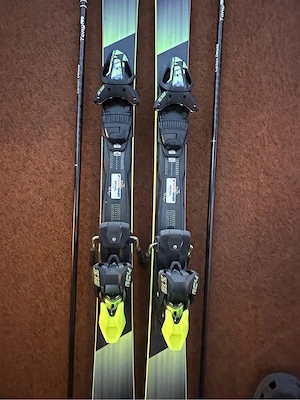 Schi Fischer RC4 WorldCup SC und Stöcke TonyProCarbon Bild 3