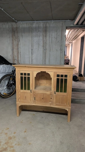 Antike Kredenz Landhausstil - abgelaugt - Stilmöbel Bild 4