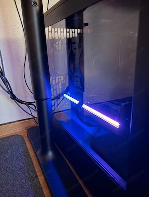 RTX 5090 ROG Astral OC Bild 3