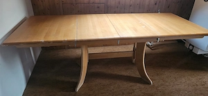 Holz Tisch ausziebar zu verschenken Bild 3