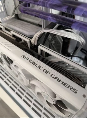 Asus ROG Strix GeForce RTX 4090 White OC   24 GB GDDR6X Bild 4