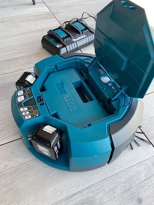 Makita DRC200Z Akku-Saugrobote Bild 4