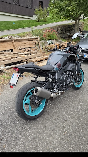Yamaha MT10 Bild 2
