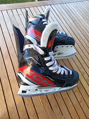 Eishockey Schuhe CCM Gr. 38,5 (Schlittschuhe)