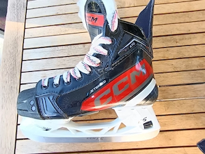 Eishockey Schuhe CCM Gr. 38,5 (Schlittschuhe) Bild 4