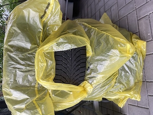 Neuwertige Winterreifen ohne Felgen Bild 2
