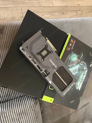 GIGABYTE GeForce RTX Grafikkarte Bild 5