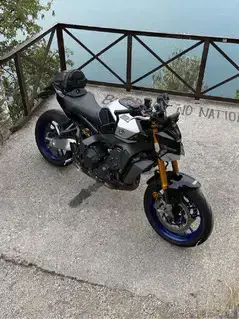 Yamaha MT09 SP Bild 2