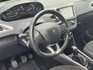 Peugeot 2008 Bild 12