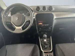 Suzuki Vitara Bild 8
