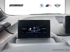 BMW i3s 120Ah // HiFi // Glasdach // Rückfahrkamera Bild 9
