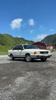 Audi 100