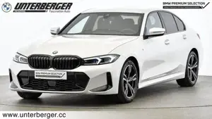 BMW 320d xDrive M Sportpaket // Carbon Interieur // Anhängerkupplung elektrisch