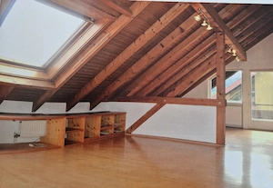 2 Zimmer Dachgeschosswohnung Bild 2