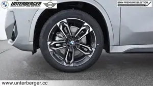 BMW iX1 xDrive30 M Sportpaket // elekt. Anhängerkupplung // Innovations Paket Bild 8