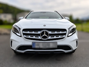 Mercedes Benz GLA Style 180 - echte Gelegenheit mit extrem wenigen Kilometern Bild 3