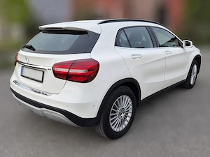 Mercedes Benz GLA Style 180 - echte Gelegenheit mit extrem wenigen Kilometern Bild 4