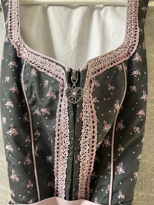 Landhaus Dreams Dirndl Gr. 38 Bild 4