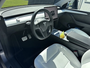 Tesla Y Performance  Bild 7