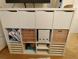 IKEA Kallax 12er Regal (3x4) + massig Zubehör (Türen, Rattan-Körbe, Einsätze) Bild 2