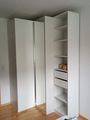 MALM Bett mit Aufbewahrung und PAX-Eckschrank inkl. offenem Regal Bild 8
