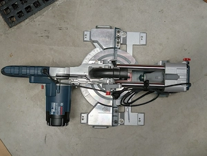 Bosch Professional Kapp- und Gehrungssäge GCM 80 SJ Bild 2