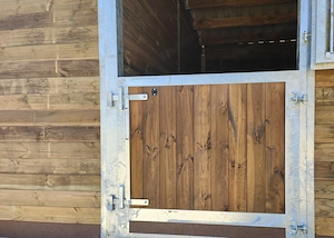 Stalltüren kaufen - Stalltüren & Schiebetüren nach Maß für Pferdeställe Bild 10