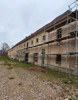 NEUES GEBRAUCHTES GERÜST - Arbeitslänge 15 m, Arbeitshöhe 12,2 m, Arbeitsbereich 207 m . Bild 7