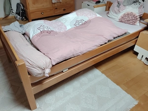 Bett mit Matratze und Lattenrost Bild 3