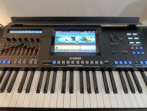 Yamaha Genos 2 mit GNSMS01 Speaker System und Case - absoluter Topzustand Bild 4