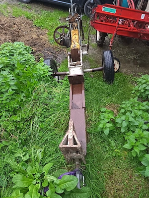 Diverse Landwirtschaft liche teile Bild 9