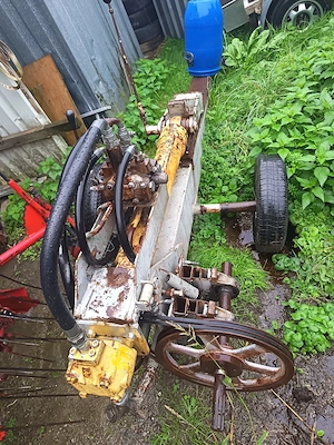 Diverse Landwirtschaft liche teile Bild 8
