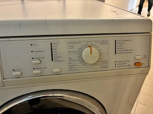 Zu verschenken: ältere Miele Waschmaschine  Bild 2