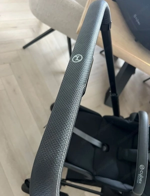 Cybex e-Priam Kinderwagen  E-Antrieb   Top Zustand   2025 Bild 2