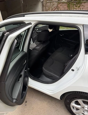 Renault Clio Kombi 0.9 TCe   Baujahr 10 2018  TÜV-Pickerl bis 10 2027 Bild 9