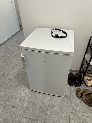 tiefkühlschrank zu verkaufen Bild 2