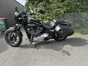 Harley-Davidson Softail Sport Glide FLSB Bild 4