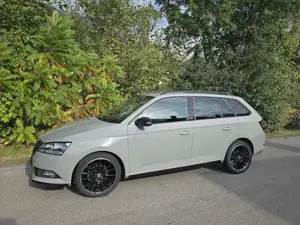 Skoda Octavia Kombi Monte Carlo Edition Bild 8