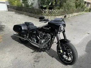 Harley-Davidson Softail Sport Glide FLSB Bild 2