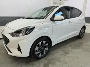 Hyundai i10 PREMIUM AUT SHZ KLIMAAUTOMATIK AMBIENTE ALU RFK...